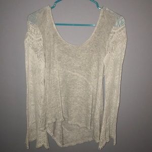 Hollister lace sleeves shirt